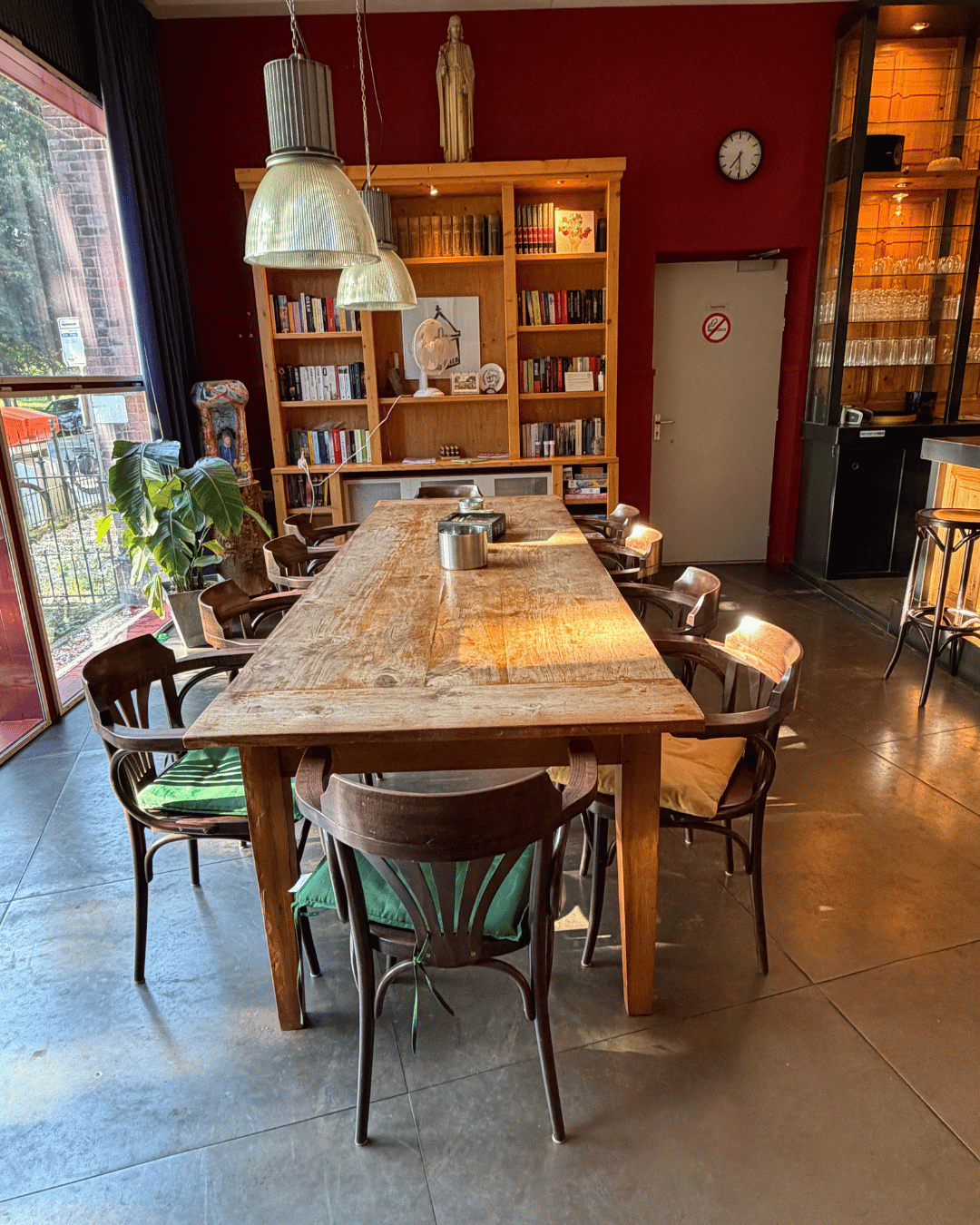 Gezellige zitplek bij de bar